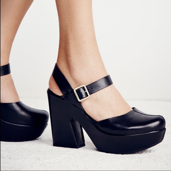 Joni Platform Clog from Free People - Picture 3 of 7